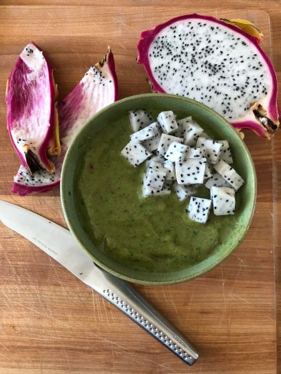 Green Smoothie with Dragon Fruit